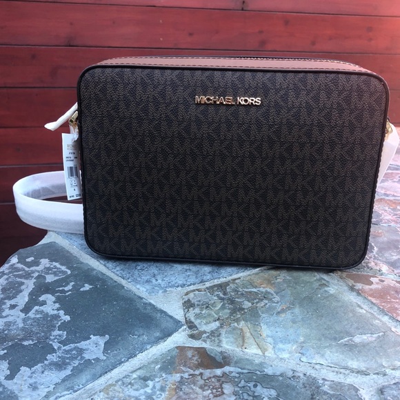 MICHAEL KORS Jet Set Item MK Signature Logo Large Crossbody in Brown and Gold - Picture 2 of 10